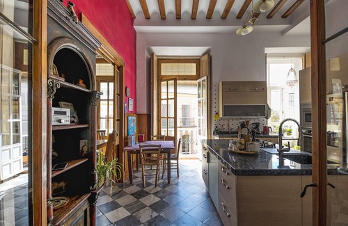 Old Town Condo | 200m2 Exquisite Family Home 19th Century Cádiz Historic District