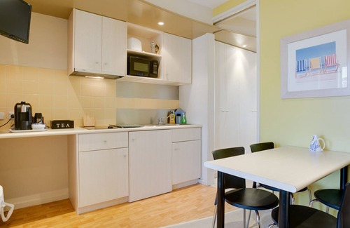 Cowes Apartment | 201/1 The Esplanade, Cowes - across from the Cowes Foreshore