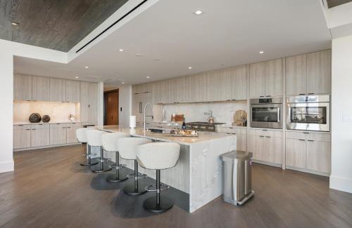 Empire Pass Apartment | 201 - Four Bedroom Argent condo