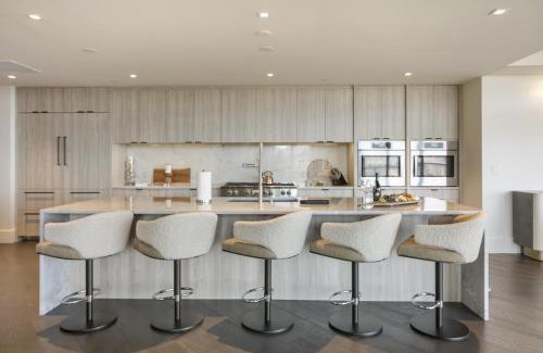 Empire Pass Apartment | 201 - Four Bedroom Argent condo