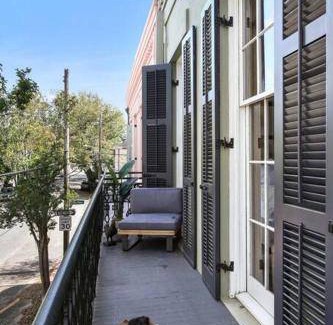 Lower Garden District Apartment | 201 m² Apartment ∙ 5 bedrooms ∙ 10 guests