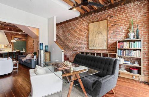 Lower Garden District Apartment | 201 m² Apartment ∙ 5 bedrooms ∙ 10 guests