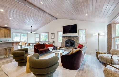 Eagle Mountain Estates Cabin | 201 m² Cabin ∙ 4 bedrooms ∙ 11 guests