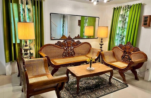 Dasmarinas House | 201 m² House ∙ 3 bedrooms ∙ 6 guests