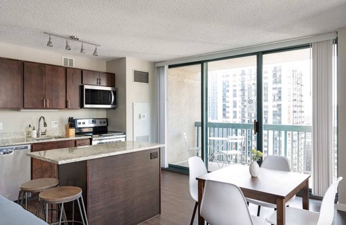 Near North Side Hotel | #2012 - Kasa Magnificent Mile Chicago