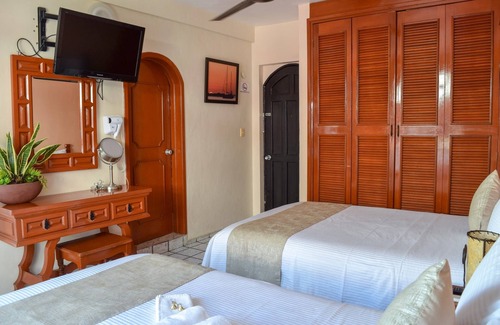 Centro - Supmza 001 Hotel | 202 Junior Suite w/balcony & living area.