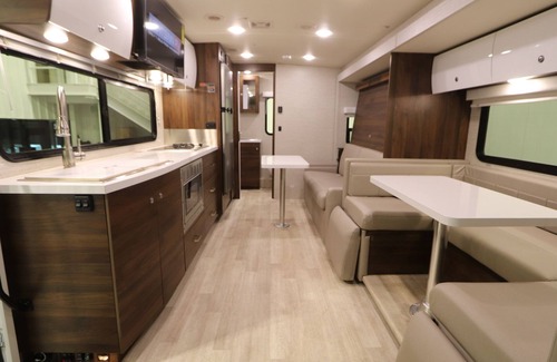 Burdett House | 2020 RV for 6 right on the Seneca Lake Wine Trail