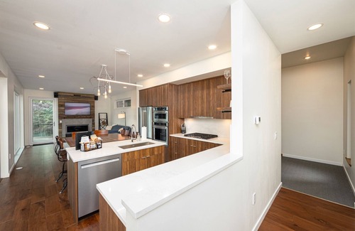 Whitefish House | 2022 Modern Whitefish Lake Home with Private Hot Tub and Stunning Lake Views!