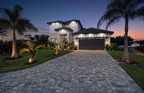 Marco Island House | 2024 4 Bed Home (Option- Golf Carts Rental) (Car rental option)- Water view with Heated Pool , Outdoor Kitchen/Bar