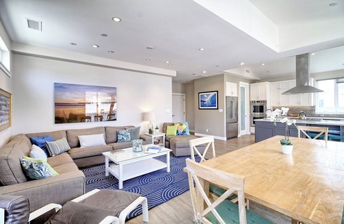 Pierpont Bay House | 2025 Calendar Now Open, Book Your Sunny Beach Time Now!