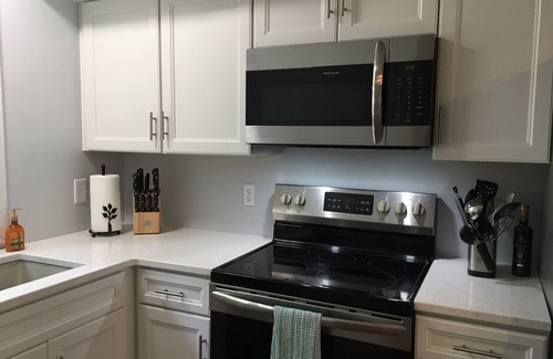 Cedar Condo | 2025 Welcoming You to Our Updated Sugar Loaf Town House!