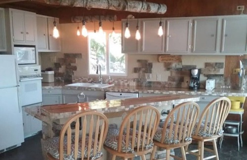 Worley Cabin | 2026 open for weekly rental plus big discounts offered for stays of 2-4 weeks