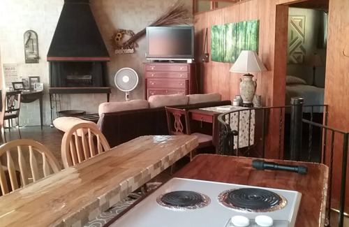 Worley Cabin | 2026 open for weekly rental plus big discounts offered for stays of 2-4 weeks