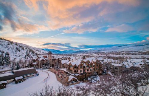 Edwards Villa | 203 Arrowhead Drive