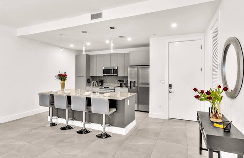 Harbordale Apartment | #203 Luxury 3 badrooms APT Brand new, Perfectly located
