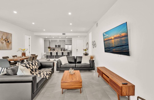 Harbordale Apartment | #203 Luxury 3 badrooms APT Brand new, Perfectly located