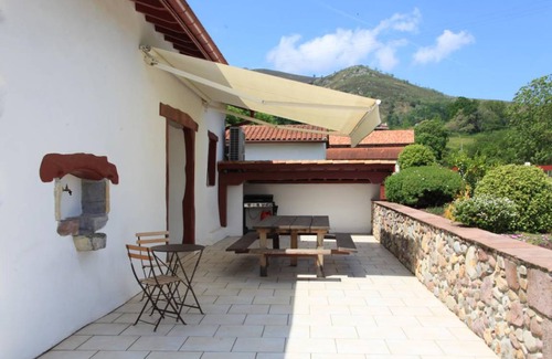 Osses House | 203 m² Gîte ∙ 5 bedrooms ∙ 11 guests
