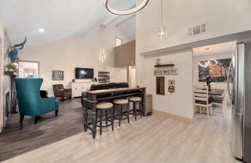 Milwood House | 203 m² House ∙ 4 bedrooms ∙ 8 guests