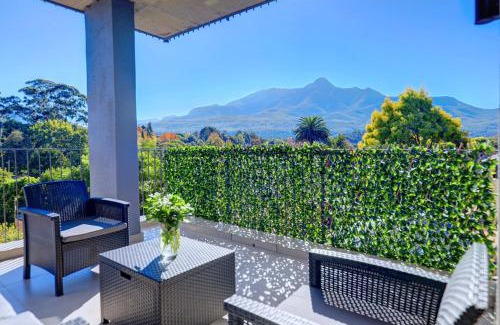 George Central Apartment | 204 Le Jardin, George