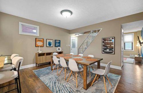 South Side Flats House | 204 m² House ∙ 5 bedrooms ∙ 12 guests