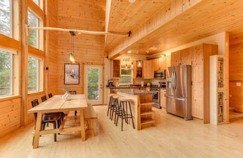 Packwood House | 204 m² House ∙ 3 bedrooms ∙ 8 guests