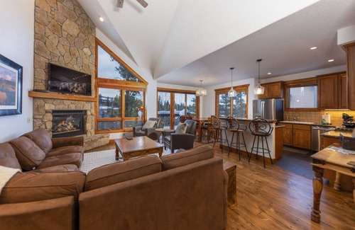 Four O'Clock House | 204 m² House ∙ 4 bedrooms ∙ 9 guests