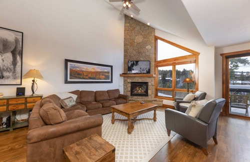 Four O'Clock House | 204 m² House ∙ 4 bedrooms ∙ 9 guests