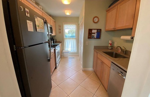 Saint Helena Island Villa | 204 Tennis Villa - One Bedroom Villa, Sleeps 4