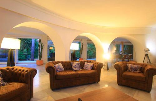 Marbella Villa | 2042 Elegant Villa with Garden Heated Pool