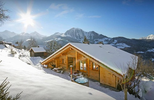 Manigod Ski Chalet | 205 m² Chalet ∙ 4 bedrooms ∙ 8 guests