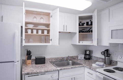 New Papago Parkway Apartment | 205 Scottsdale Escape: Fully Furnished Vacation Rental with Resort Amenities