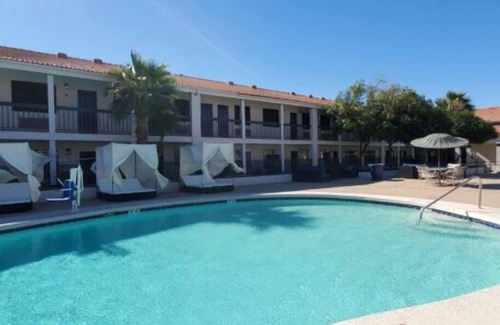 Mesa Apartment | 205 Spacious & Cozy Studio in Mesa -1 King bed!