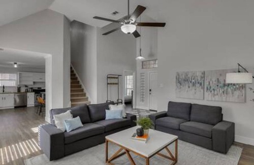 DeSoto House | 206 m² House ∙ 5 bedrooms ∙ 12 guests