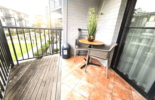 South Perth Apartment | 206 South Perth Secret Sanctuary 1BR &Parking