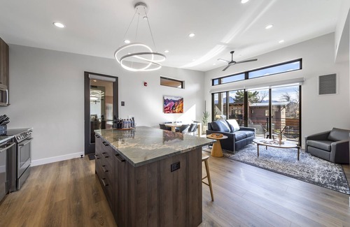 Zion National Park South Entrance Villa | 207 LaFave-Luxury Villa at Zion: Pine Creek
