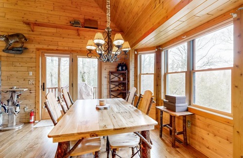 Vanderbilt Cabin | 207 m² Cabin ∙ 2 bedrooms ∙ 6 guests