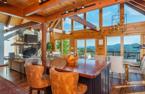 Old Fort Cabin | 207 m² Cabin ∙ 3 bedrooms ∙ 6 guests