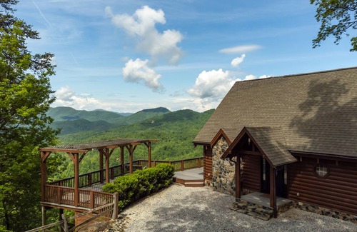Old Fort Cabin | 207 m² Cabin ∙ 3 bedrooms ∙ 6 guests