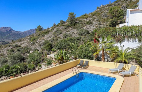 Jalon Villa | 207 m² Villa ∙ 3 bedrooms ∙ 6 guests