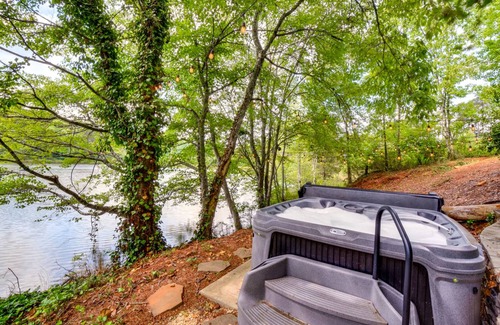 Six Mile House | 209 m² House ∙ 4 bedrooms ∙ 12 guests