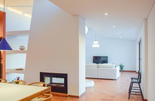 Almoinha House | 209 m² House ∙ 4 bedrooms ∙ 8 guests