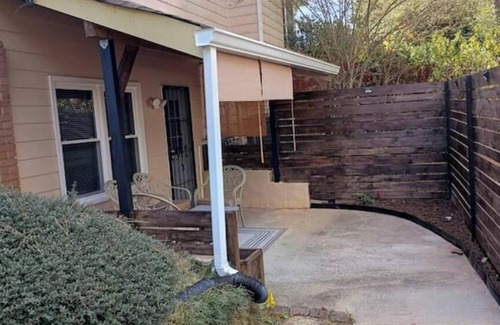 Snellville Apartment | 20Mi Atlanta Garden View Private Backyard