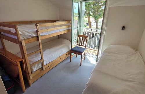 Saint-Jean-de-Monts Cabin | 20min from the beach, next to the forest, 3-bedroom bungalow, residence with swimming pools