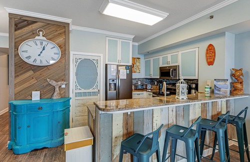 Panama City Beach House | 20th-floor oceanfront condo with pools, hot tubs, & amazing water view