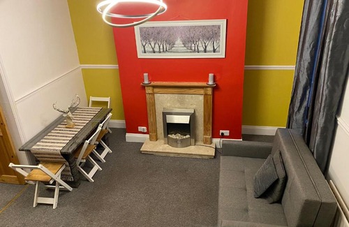 Sunderland House | 21 Frank Street - old