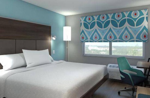 Greenbrier East Hotel | 21 m² Hotel ∙ 10 guests