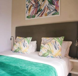 Humewood House | 21 on Cathcart