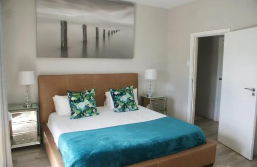 Humewood House | 21 on Cathcart