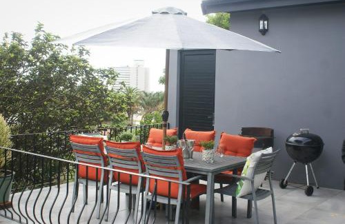 Humewood House | 21 on Cathcart