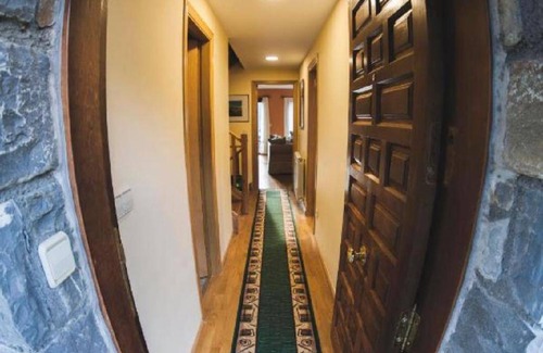 Piedrafita de Jaca House | 210 m² House ∙ 5 bedrooms ∙ 10 guests